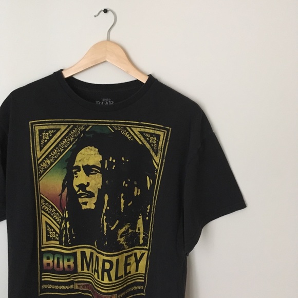 ❌Black and yellow bob Marley tee - Picture 2 of 4